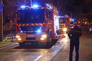 Incendie à Brignoles : une trentaine de familles évacuées, quatre appartements détruits