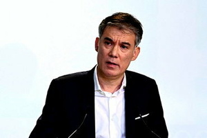 Olivier Faure en campagne à Gardanne et Aix pour soutenir l’union de la gauche