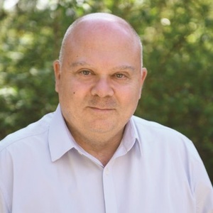 Stéphane SALORD Co-président ARC FLEUVE VIVANT et Co-fondateur du collectif de défense de La Constance Terre Cezanienne Stéphane SALORD Co-président ARC FLEUVE VIVANT et Co-fondateur du collectif de défense de La Constance Terre Cezanienne