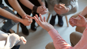 Éducateurs en première ligne : “On reçoit les coups que la société refuse de voir”