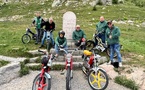 Meyreuil : 3 jours, 350 km et des mobylettes vintage face aux cols alpins Meyreuil : 3 jours, 350 km et des mobylettes vintage face aux cols alpins
